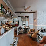 Almalusa Alfama Hotel 4*