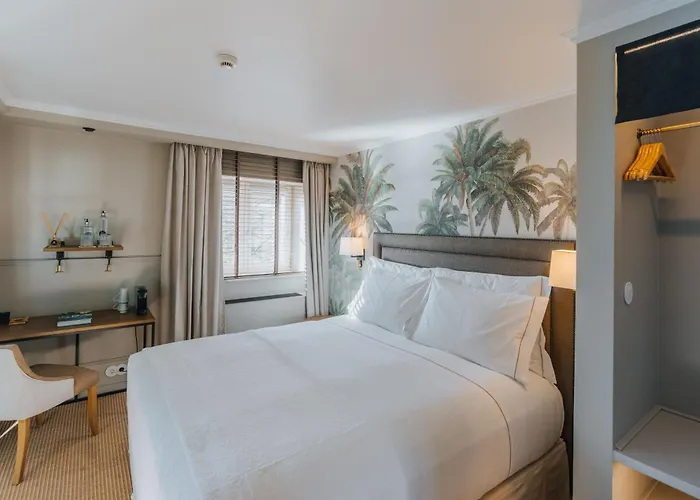 Almalusa Alfama Hotel