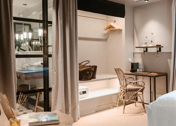 Hotel Almalusa Alfama 4*