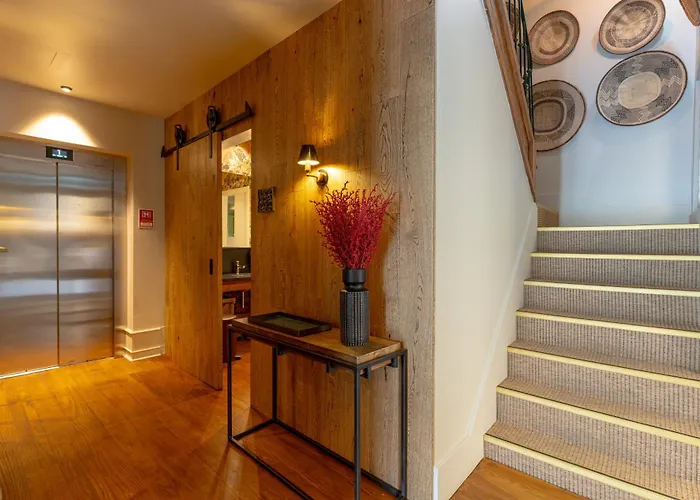 Almalusa Alfama Hotel 4*