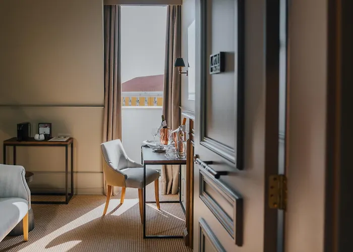 Hotel Almalusa Alfama