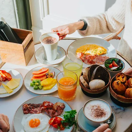 Almalusa Alfama Szálloda