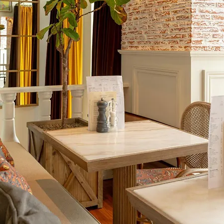 Almalusa Alfama Szálloda 4*