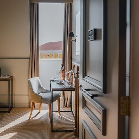 Hotel Almalusa Alfama