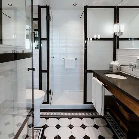 Hotel Almalusa Alfama Lisbon