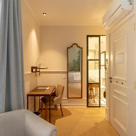 Hotel Almalusa Alfama Lisbon